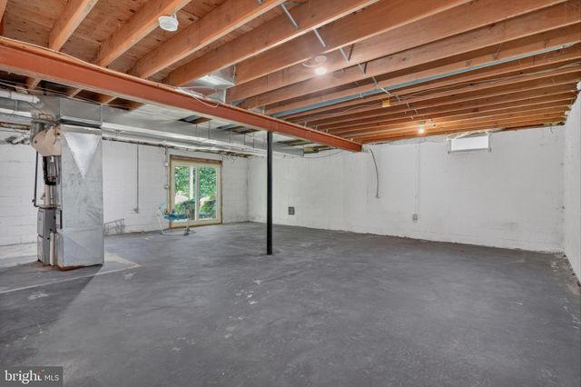 7 DEER TRACK LN, Newark, DE 19711