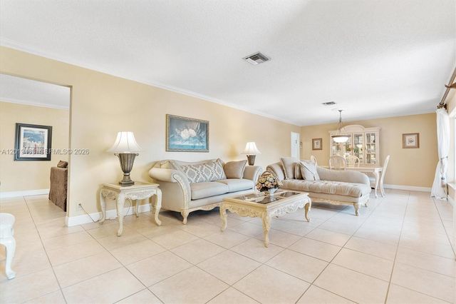 1730 NW 108th Ave, Pembroke Pines, FL 33026