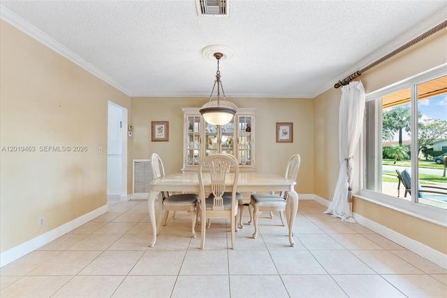 1730 NW 108th Ave, Pembroke Pines, FL 33026