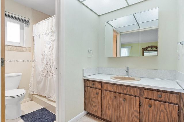 1730 NW 108th Ave, Pembroke Pines, FL 33026