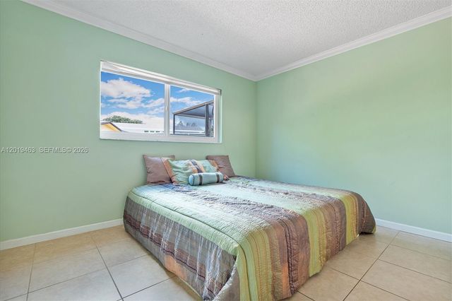 1730 NW 108th Ave, Pembroke Pines, FL 33026