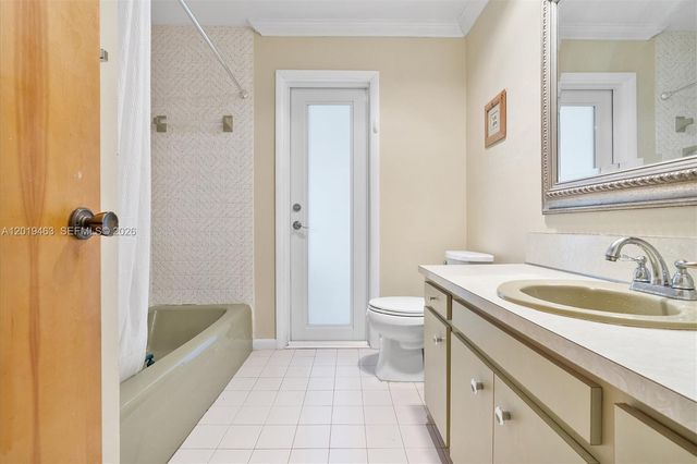 1730 NW 108th Ave, Pembroke Pines, FL 33026
