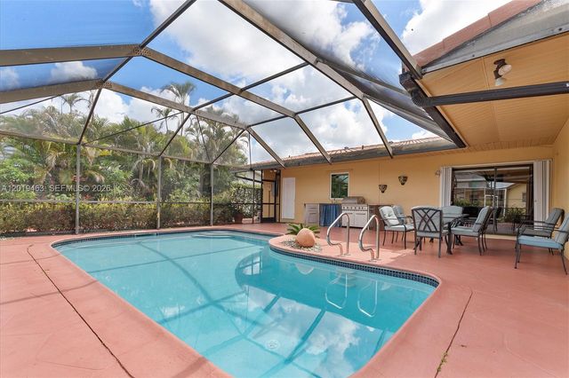 1730 NW 108th Ave, Pembroke Pines, FL 33026