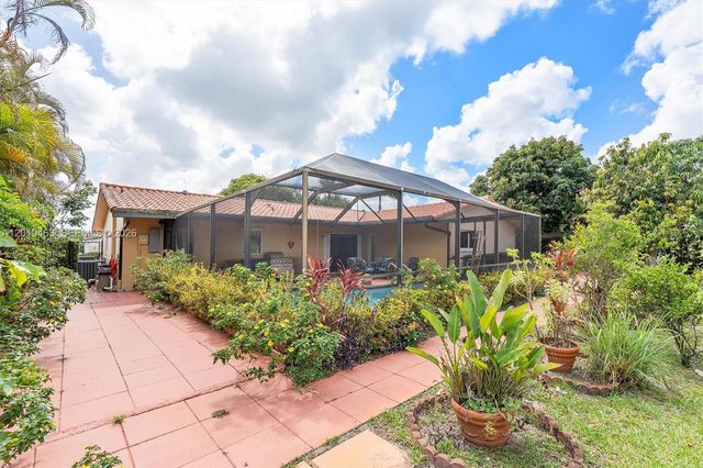 1730 NW 108th Ave, Pembroke Pines, FL 33026