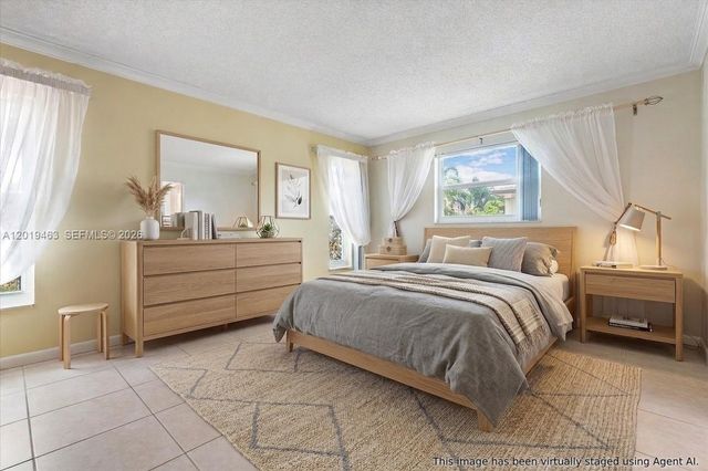 1730 NW 108th Ave, Pembroke Pines, FL 33026