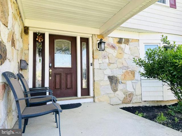 1913 BIRCHWOOD PARK DR N, Cherry Hill, NJ 08003