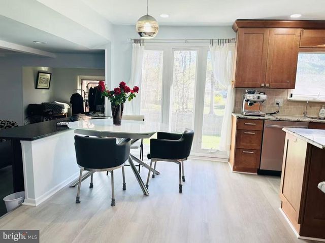 1913 BIRCHWOOD PARK DR N, Cherry Hill, NJ 08003