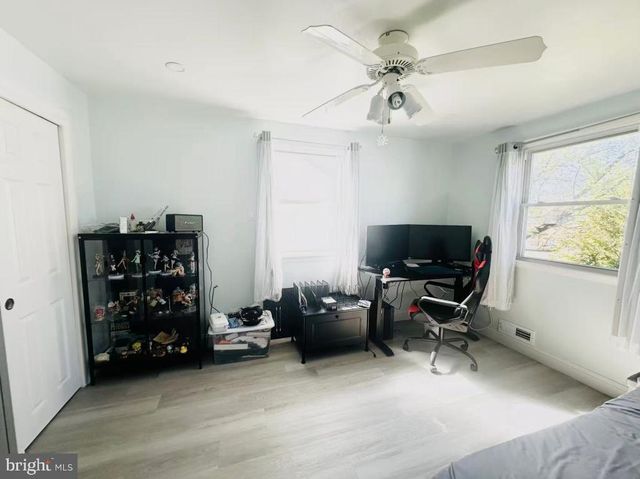 1913 BIRCHWOOD PARK DR N, Cherry Hill, NJ 08003