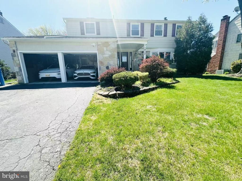 1913 BIRCHWOOD PARK DR N, Cherry Hill, NJ 08003