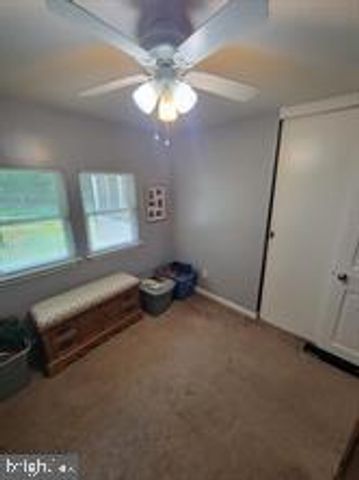 96 KENMAR DR, Newark, DE 19713