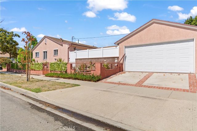 4503 Darien, Torrance, CA 90503
