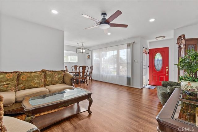 4503 Darien, Torrance, CA 90503
