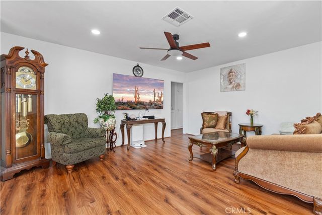 4503 Darien, Torrance, CA 90503