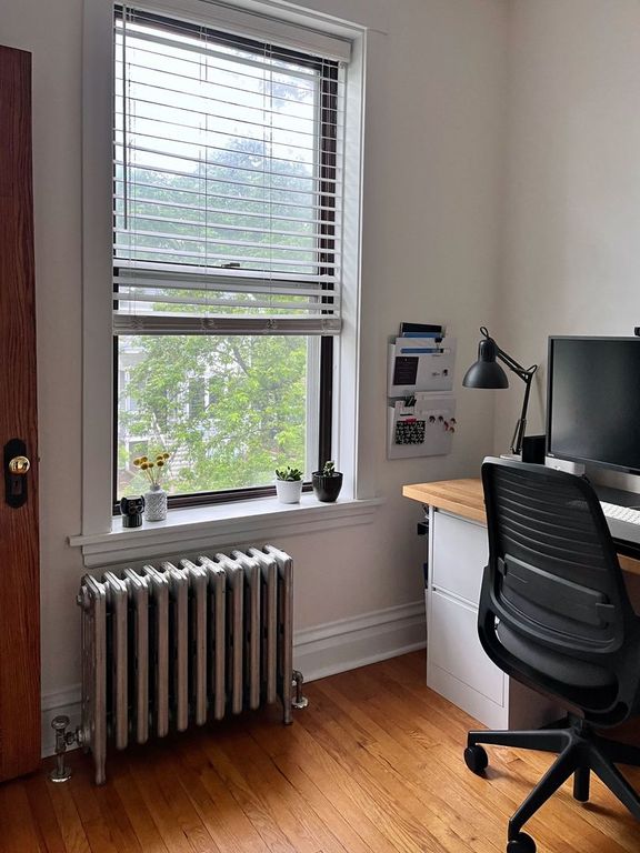 Image 20 of property listing at 2020 W Waveland Avenue, Chicago, IL 60618