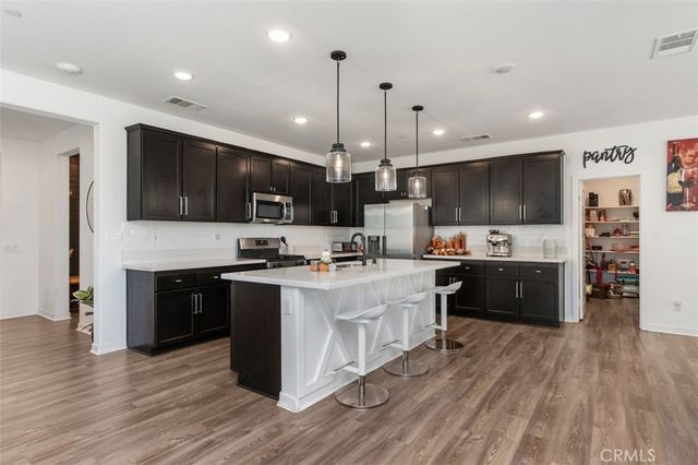 31310 Quarter Horse Way, Menifee, CA 92584