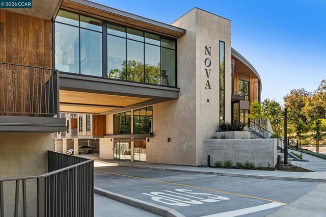 375 W El Pintado Rd 202, Danville, CA 94526
