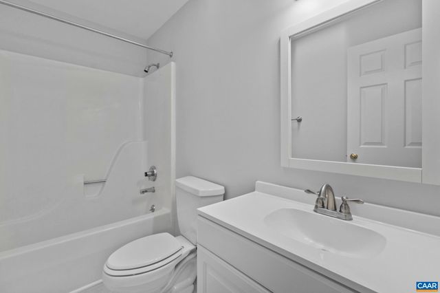 32 BROUGHAM RD, Palmyra, VA 22963