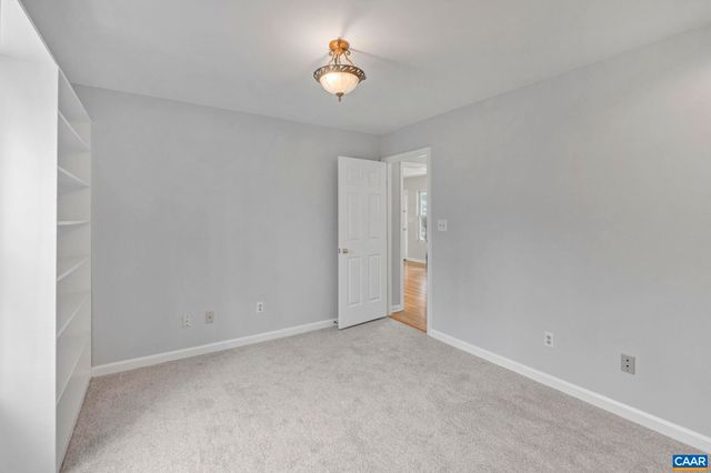 32 BROUGHAM RD, Palmyra, VA 22963