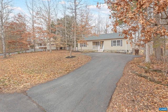 32 BROUGHAM RD, Palmyra, VA 22963