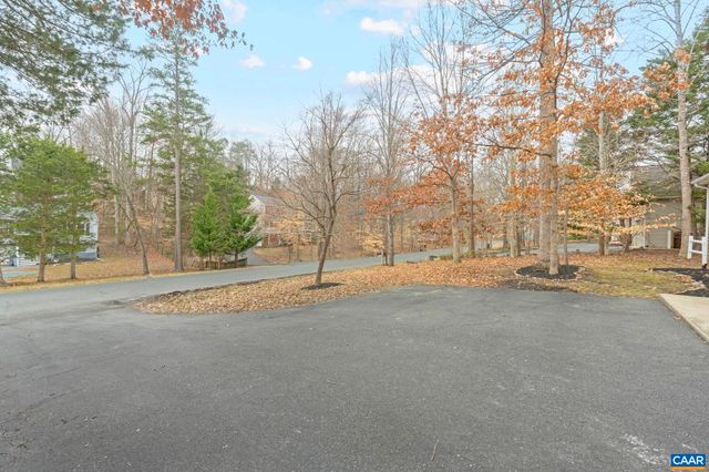 32 BROUGHAM RD, Palmyra, VA 22963