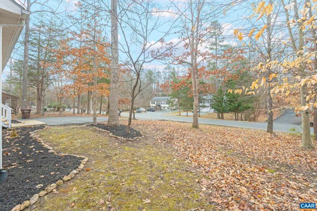 32 BROUGHAM RD, Palmyra, VA 22963