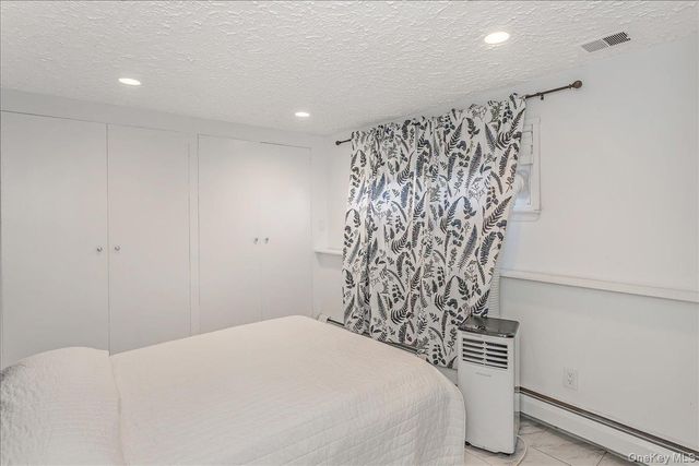 93 Searingtown Road, Albertson, NY 11507