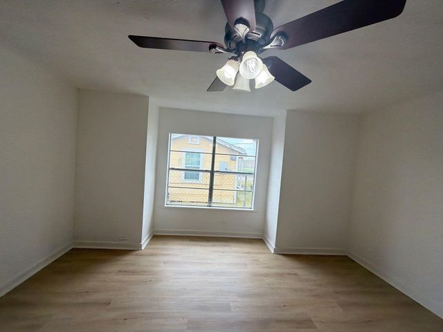 121 N Spooner Street, Pasadena, TX 77506