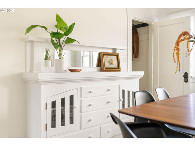 3215 Ne 63RD Ave, Portland, OR 97213