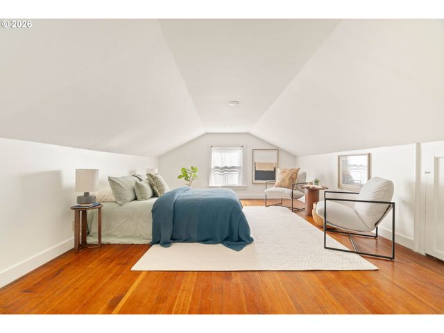 3215 Ne 63RD Ave, Portland, OR 97213