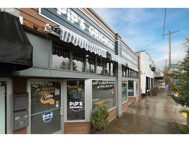 3215 Ne 63RD Ave, Portland, OR 97213