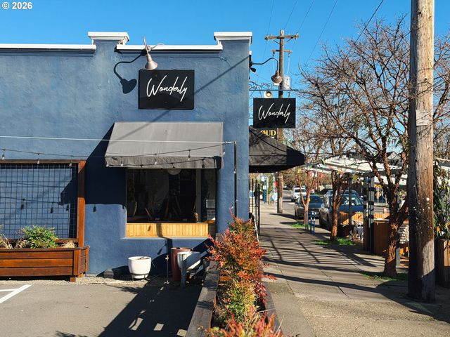 3215 Ne 63RD Ave, Portland, OR 97213