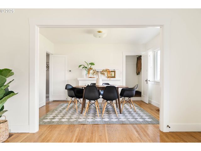 3215 Ne 63RD Ave, Portland, OR 97213