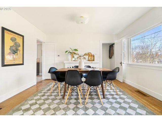 3215 Ne 63RD Ave, Portland, OR 97213