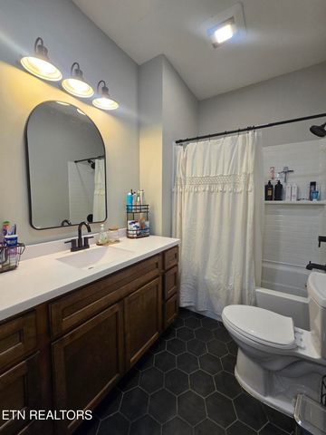 539 Old Beaty Pvt. Rd, Winfield, TN 37892