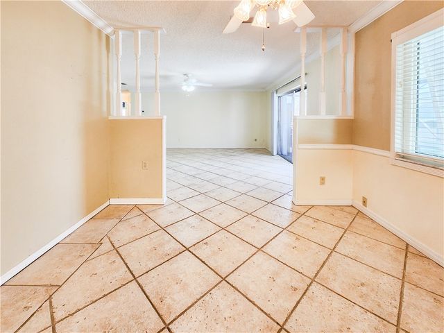 585 24th Avenue, Vero Beach, FL 32962
