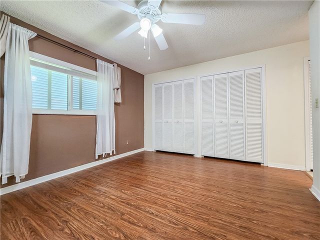 585 24th Avenue, Vero Beach, FL 32962