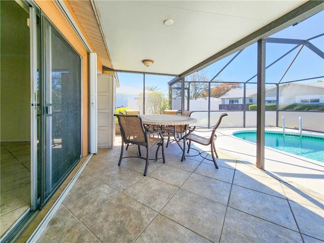 585 24th Avenue, Vero Beach, FL 32962