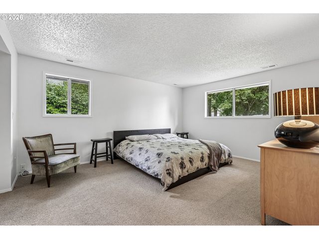 18995 S GRASLE Rd, Oregon City, OR 97045