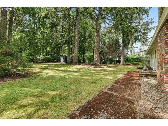 18995 S GRASLE Rd, Oregon City, OR 97045