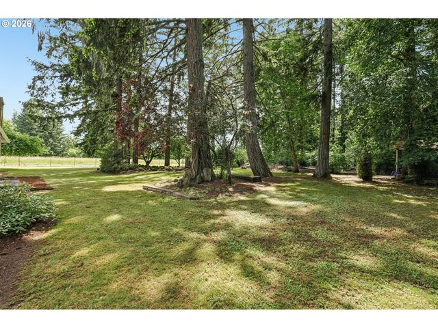 18995 S GRASLE Rd, Oregon City, OR 97045