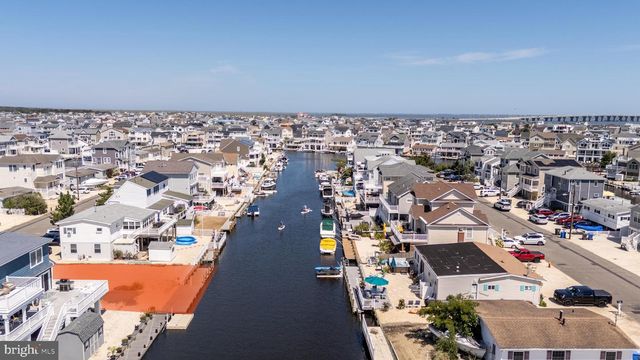 39 WEAVER DR, Manahawkin, NJ 08050