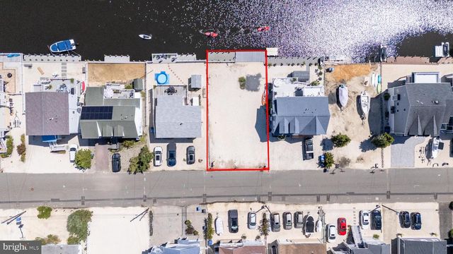 39 WEAVER DR, Manahawkin, NJ 08050