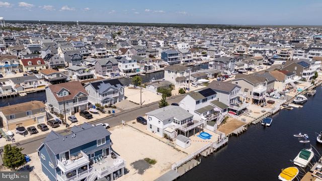 39 WEAVER DR, Manahawkin, NJ 08050