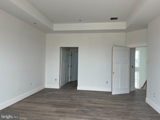 39 WEAVER DR, Manahawkin, NJ 08050