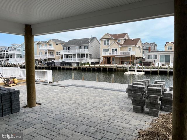 39 WEAVER DR, Manahawkin, NJ 08050