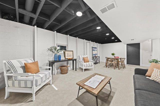 13002 N Phillip DRIVE, Mequon, WI 53097