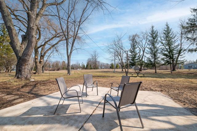 13002 N Phillip DRIVE, Mequon, WI 53097