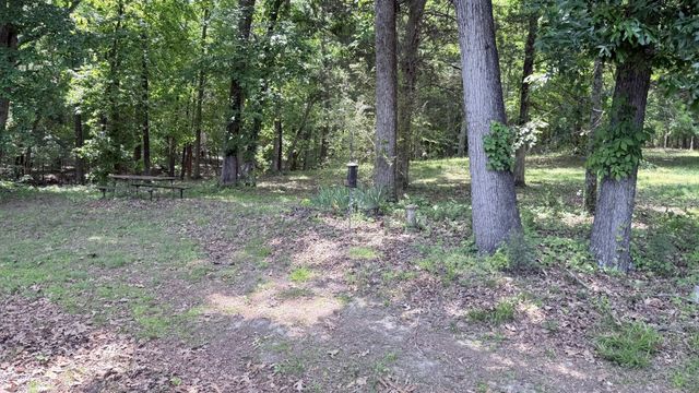 5260 New Cut Rd, Greenbrier, TN 37073