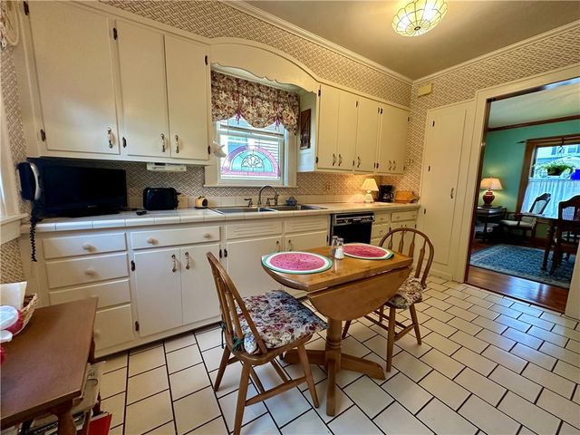 37 Stone Avenue, Bradford City, PA 16701