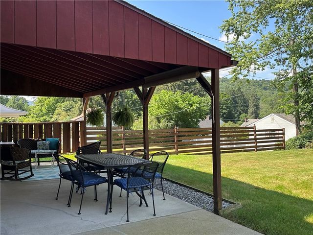 37 Stone Avenue, Bradford City, PA 16701